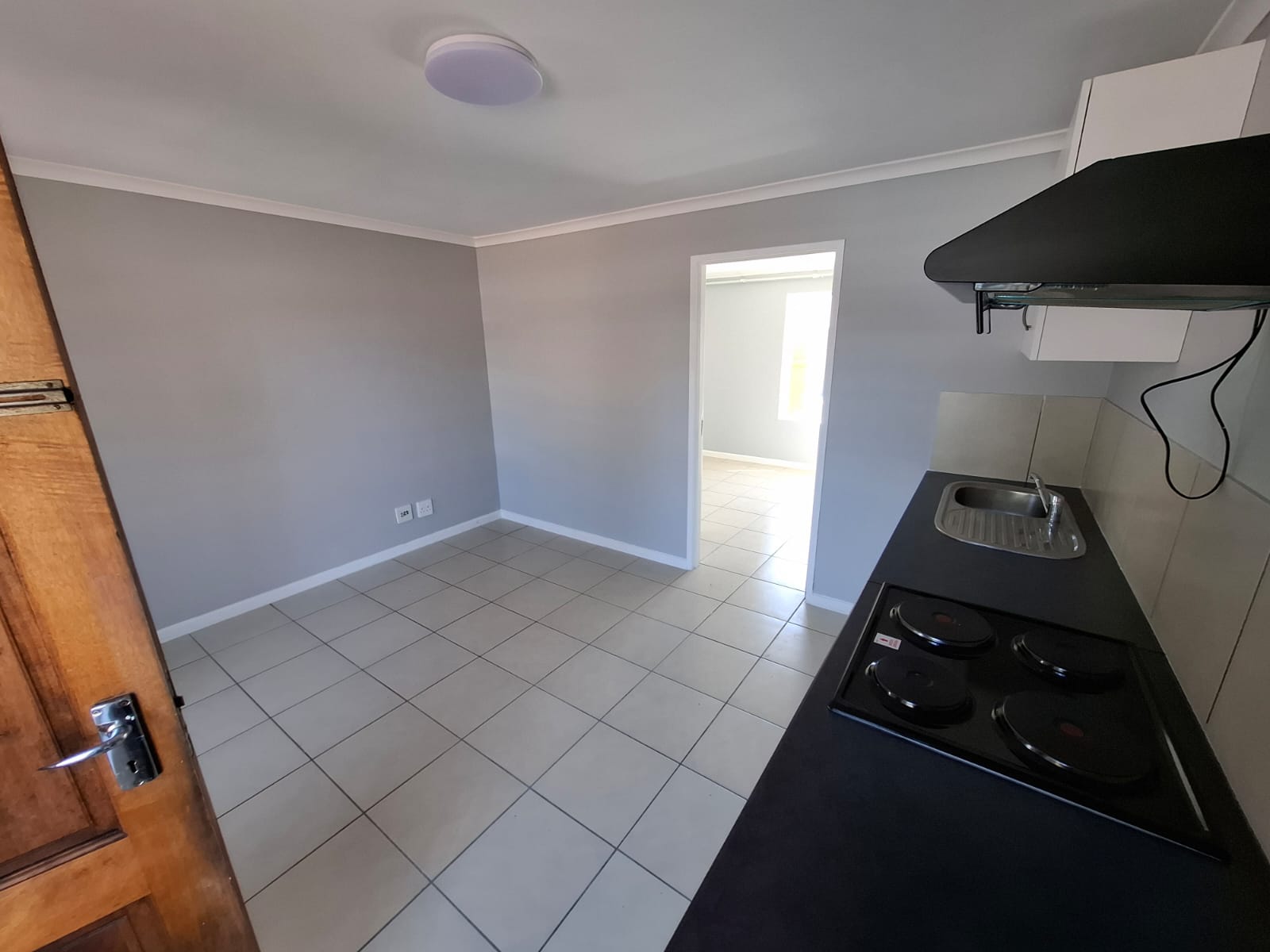 To Let 1 Bedroom Property for Rent in Bellville Central Western Cape